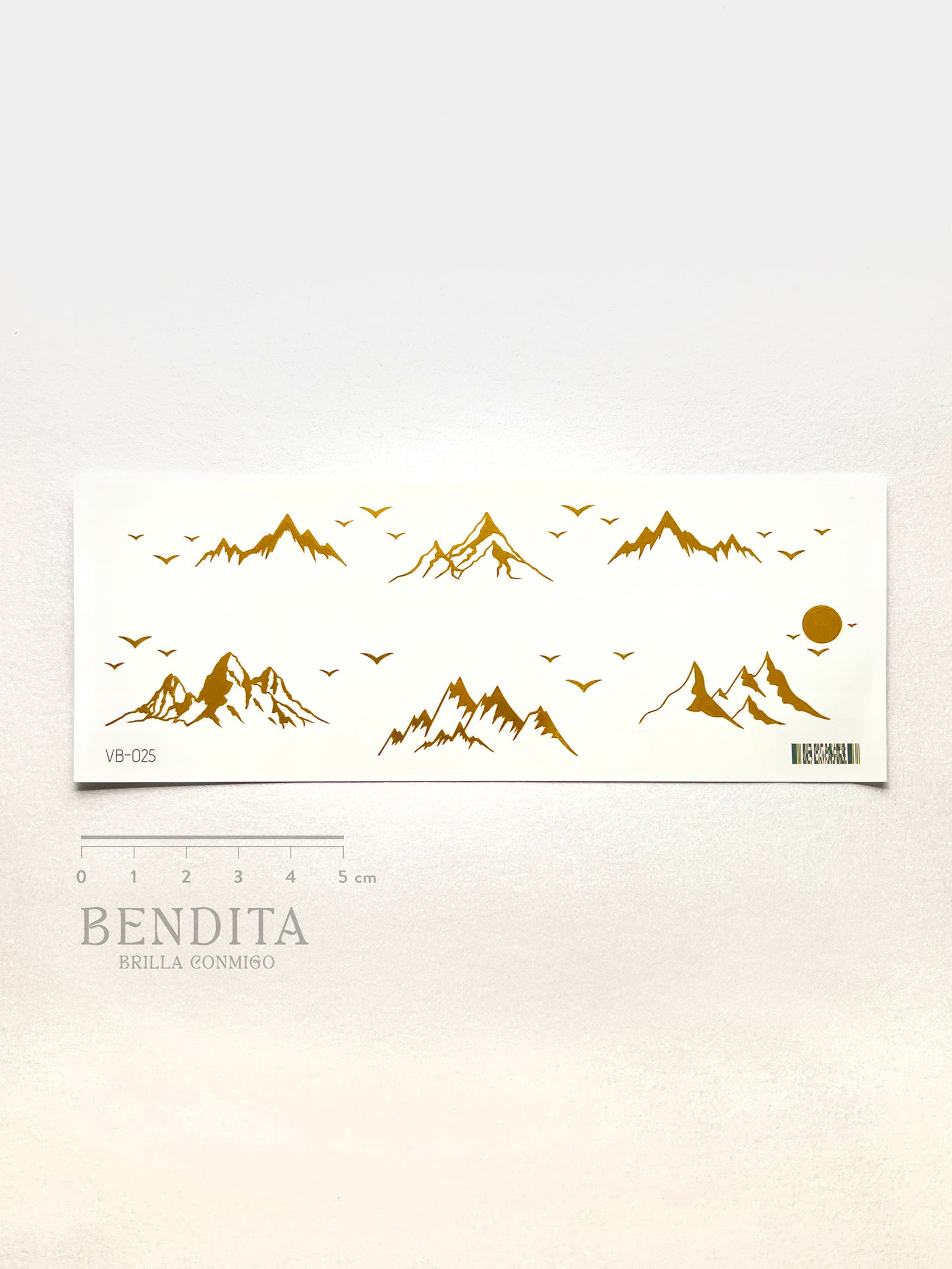 Montañas y Aves doradas