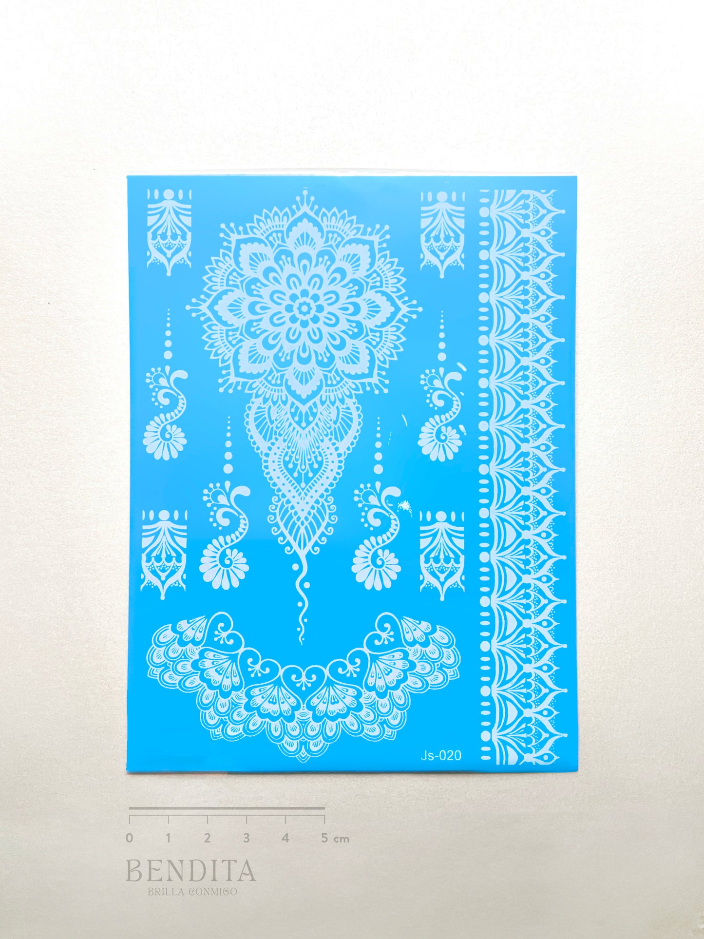 Mandalas en Tinta Blanca