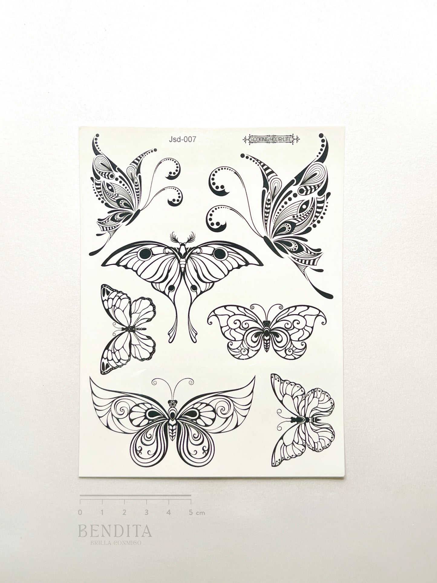 Mariposas en Tinta Negra