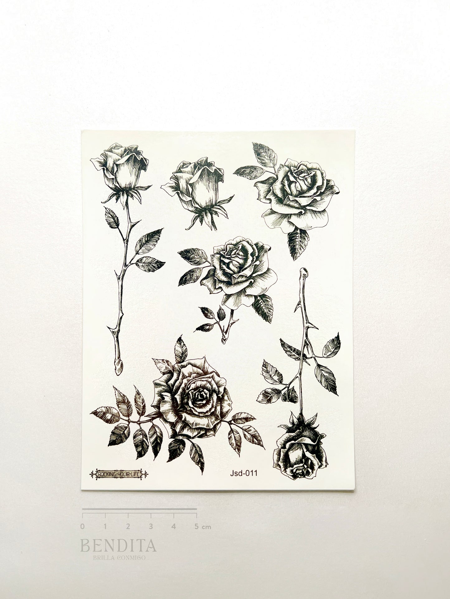 Rosas en Tinta Negra