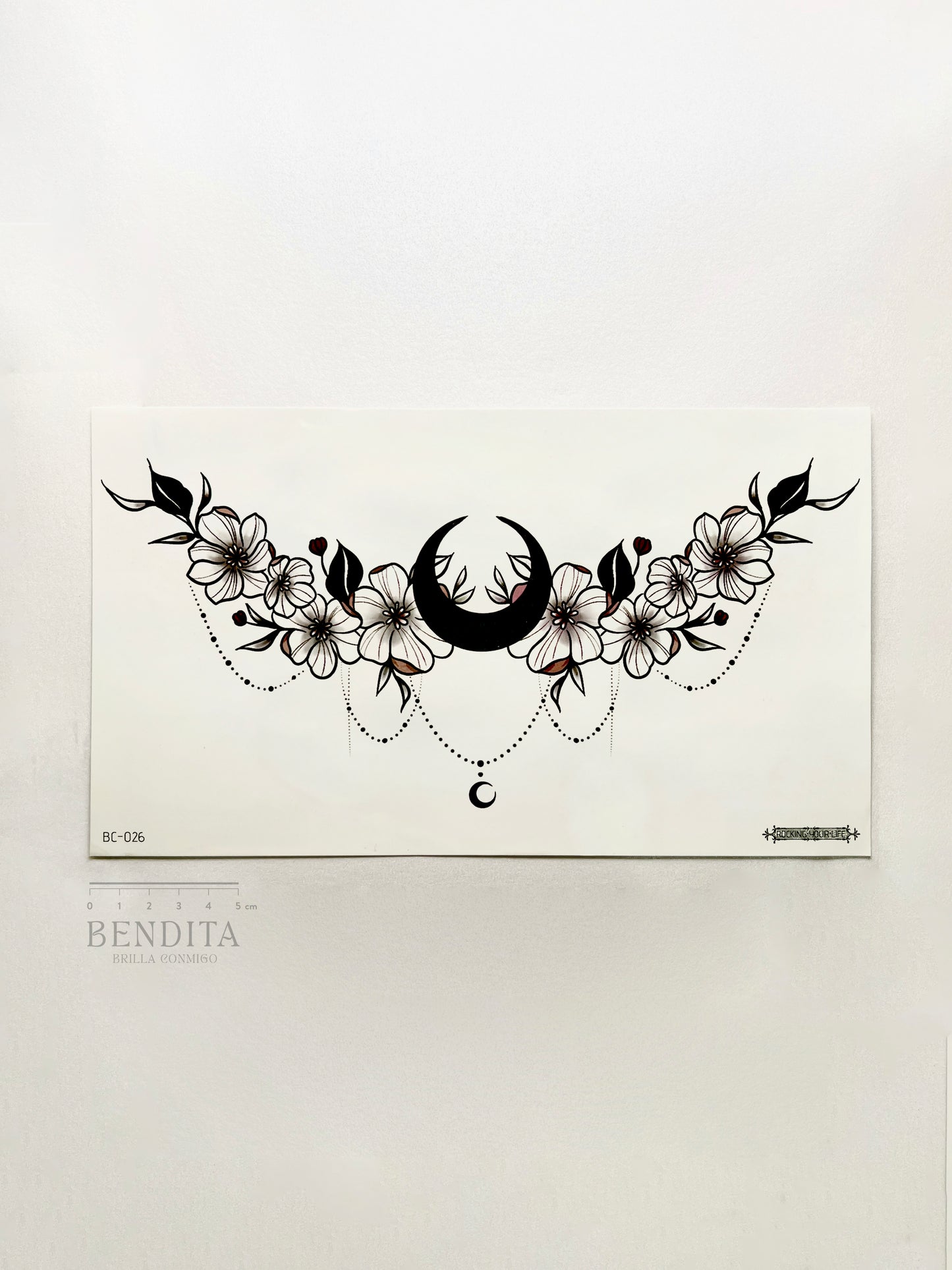 Luna con Flores y Cadenas