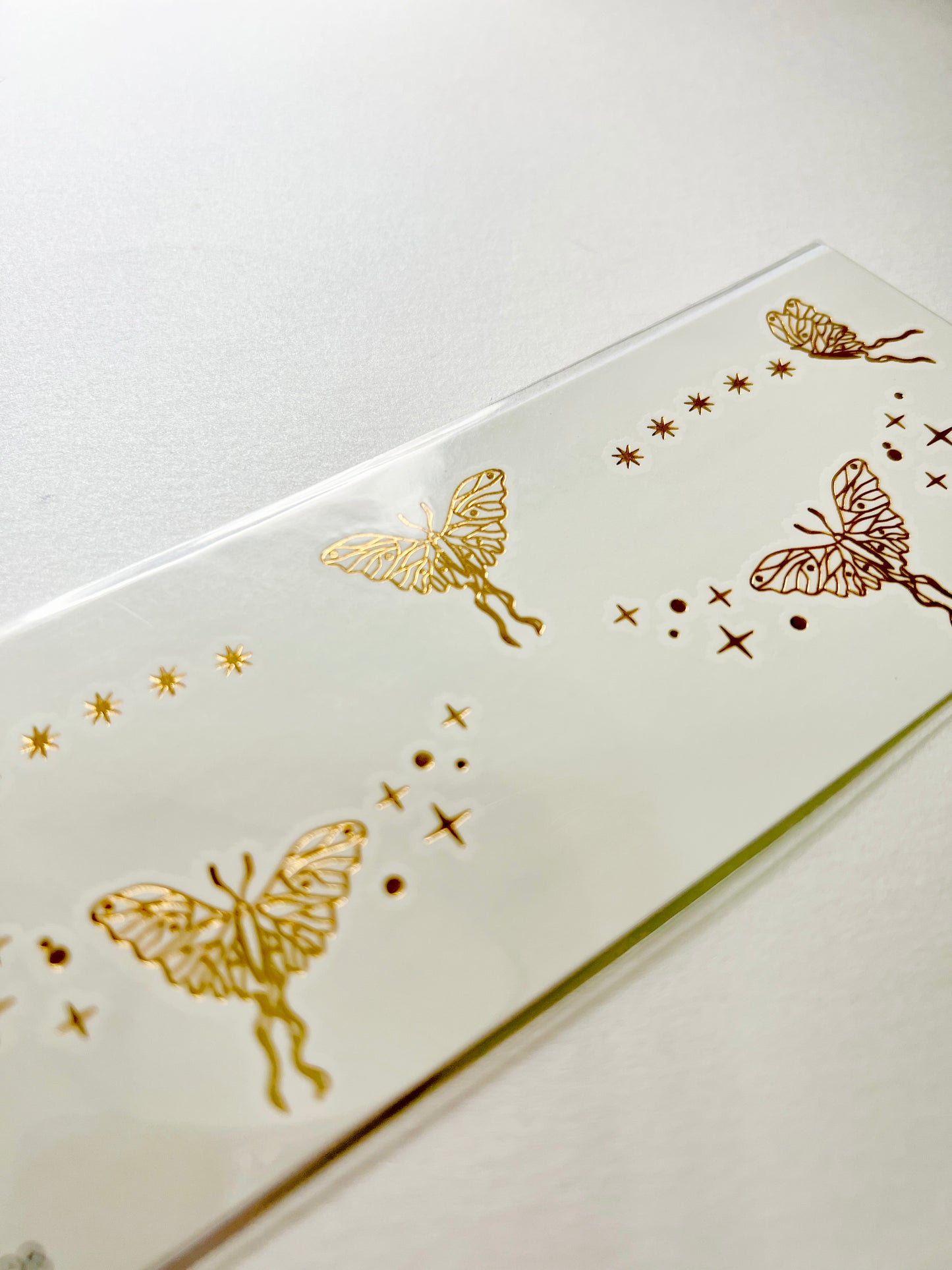 Mariposas y Estrellas doradas para el rostro