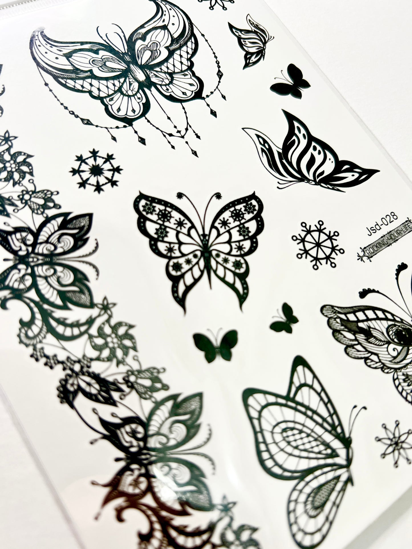 Mariposas en Tinta Negra