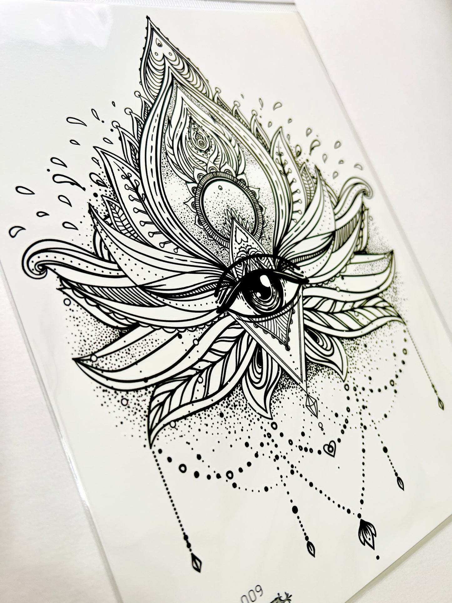 Diseño Geométrico con Ojo tipo Henna