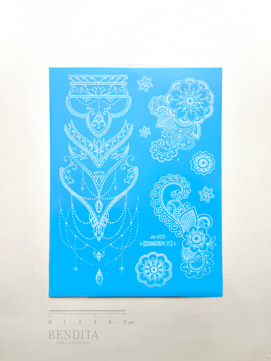 Diseño estilo Henna en Tinta Blanca