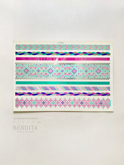 Brazaletes en colores y plateado