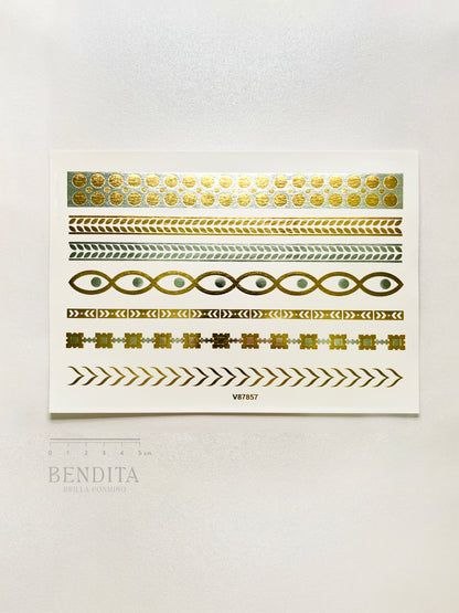 Brazaletes en dorado y plateado