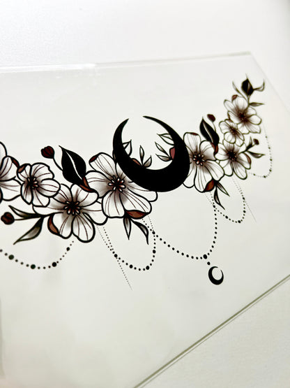 Luna con Flores y Cadenas